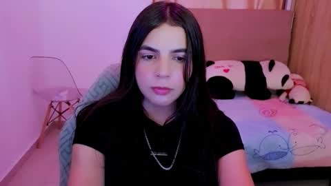 agnes online show from April 10, 7:53 pm