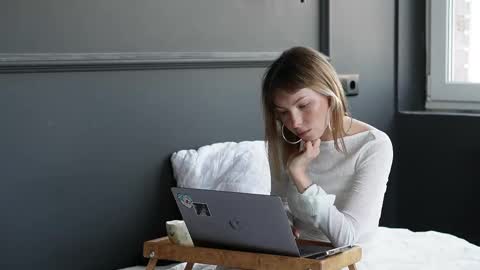 Eleonora online show from September 17, 11:52 am