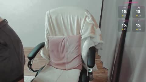 Ella online show from March 17, 7:45 am