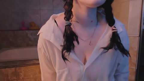 Ellie online show from October 10, 5:45 am