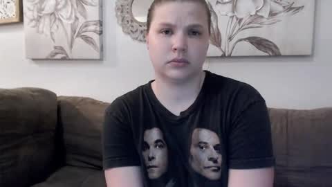 ElinaReign   online show from February 10, 1:08 am