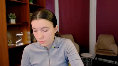 elis_sunny online show from February 2, 6:34 am