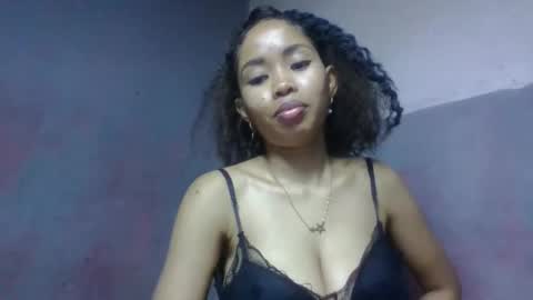 elisabethee online show from April 21, 2:51 am