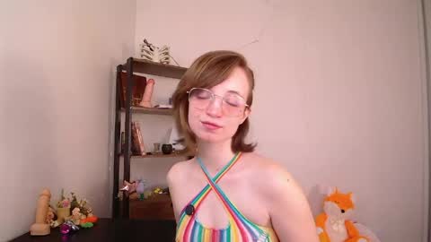 elise_nyx online show from June 5, 12:11 pm