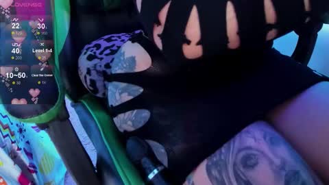 E L I S S A online show from January 18, 1:46 am