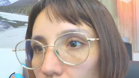 Eliza online show from March 8, 2:04 am