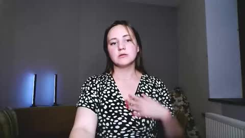 Elizabeth online show from October 17, 8:34 pm