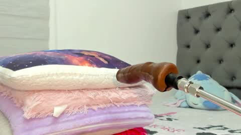 ELIZA online show from April 4, 5:28 am