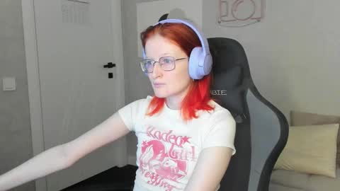 Elizabeth online show from January 16, 1:34 am