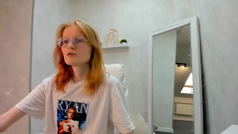 Elizabeth online show from February 2, 8:02 am