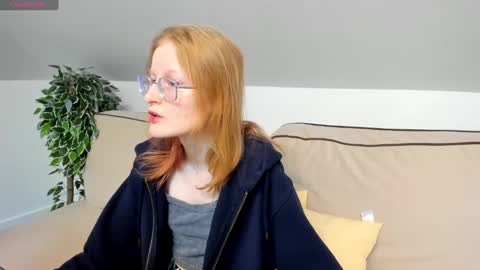 Elizabeth online show from January 23, 12:57 am