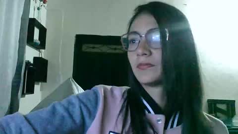 elizka 00 online show from April 18, 3:42 am