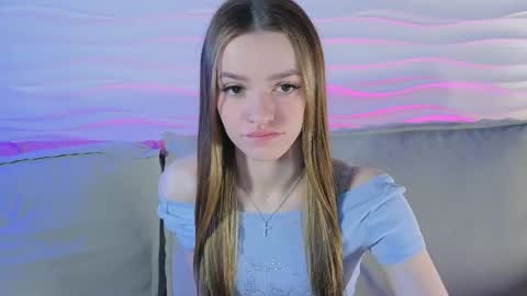 elizzza_ online show from May 13, 5:13 am