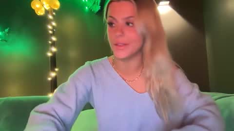 Ella online show from January 15, 5:13 am