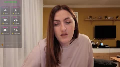 Ella  Max online show from December 1, 6:39 am