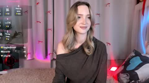 Ella online show from January 12, 2:11 pm