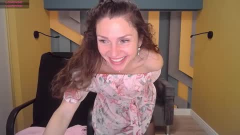 EllaLongs online show from February 7, 12:50 pm