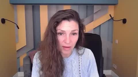 EllaLongs online show from October 17, 11:35 am