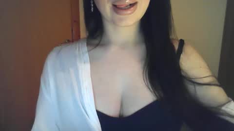 elle010843 online show from April 10, 9:43 pm