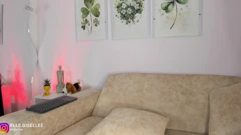 Yiss online show from March 8, 2:32 am