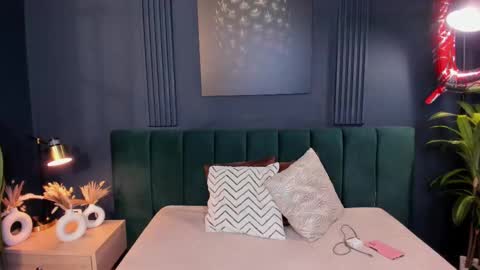 Ellie Taylor online show from February 23, 12:09 pm