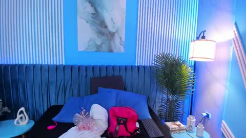 Ellie Taylor online show from February 27, 1:59 am