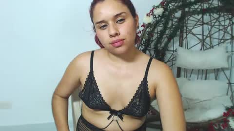 ellieconnor217 online show from July 7, 6:47 am