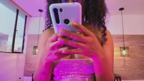 elliee_alves online show from April 6, 3:24 pm