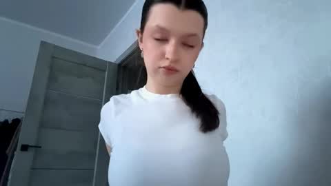 Ellie online show from February 10, 1:25 pm