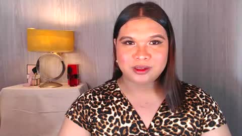 Ellise online show from March 11, 4:18 pm