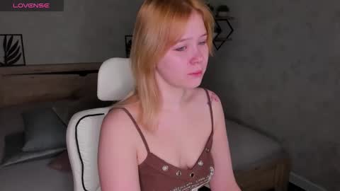 ellya_castro online show from October 13, 12:02 am