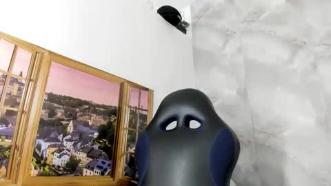 ellybloom online show from May 19, 3:52 pm