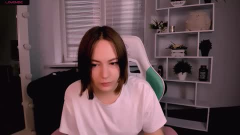 elma_lily online show from October 16, 5:43 am