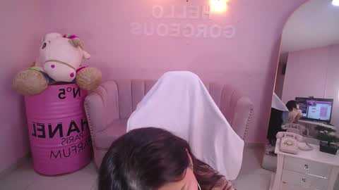 Elody  online show from September 16, 12:46 pm