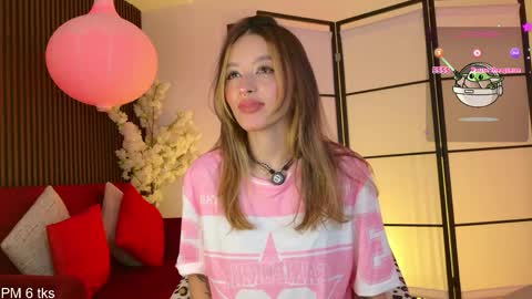 Elysia online show from April 13, 9:15 pm