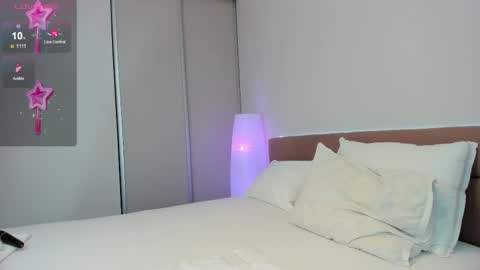 Elysia Storm online show from February 14, 5:09 am