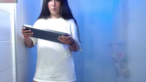 A N D R E A online show from February 28, 1:05 am