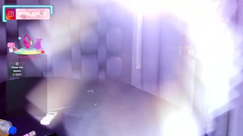 ema_grey1 online show from October 11, 6:10 pm