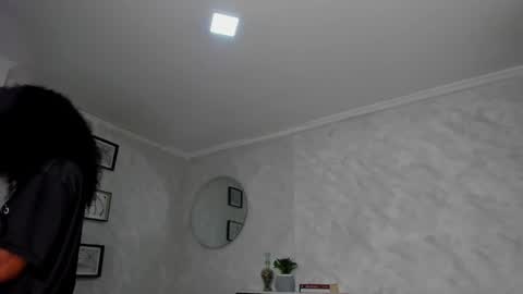 . online show from April 8, 11:01 am