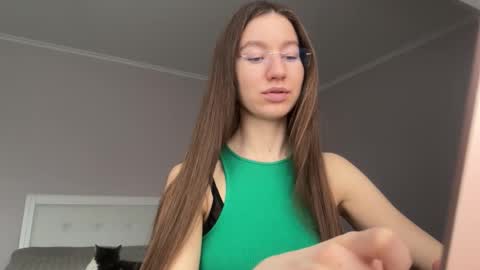 Alina online show from March 24, 1:49 pm