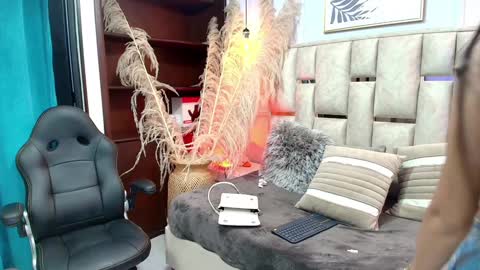 Emily  online show from January 20, 9:53 pm