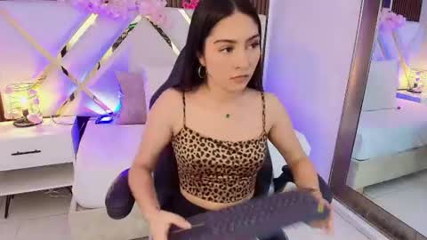 Emily  online show from July 25, 6:09 am