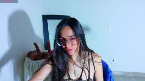 Emmily Roberts online show from October 17, 5:43 am