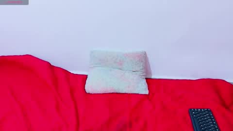 Emmily Roberts online show from October 8, 12:37 am