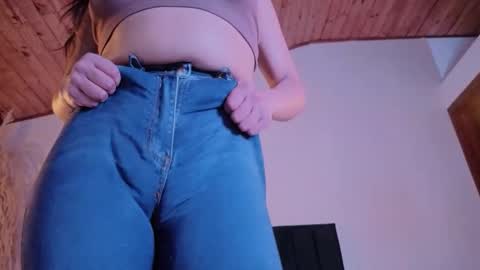 Emilia Gomez online show from January 15, 12:27 am