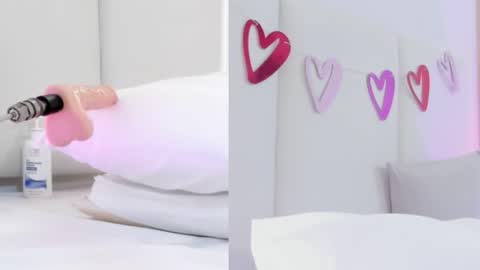 EMILY ROBERTS online show from February 13, 9:05 pm