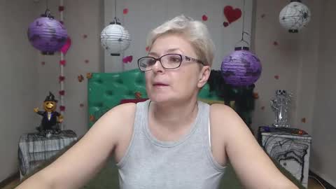 EmiliaGree online show from November 3, 8:13 pm