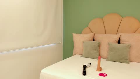 Emillie online show from February 12, 12:12 pm