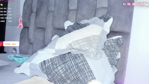 Emily online show from April 7, 11:01 am