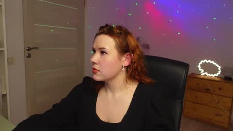 EMILY BOKER online show from January 15, 10:38 pm